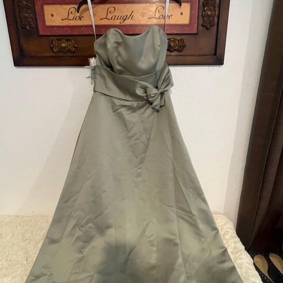 Alfred Angelo celadon green strapless dress - Picture 11 of 11